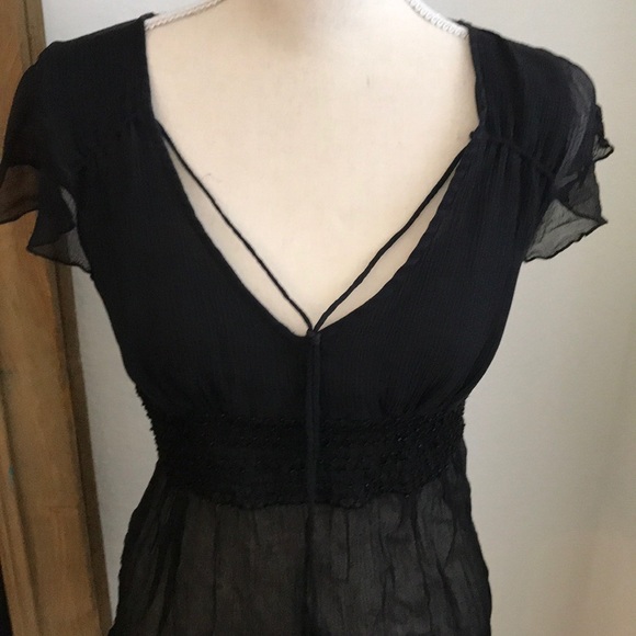 Express Sheer Black Blouse - Picture 2 of 5